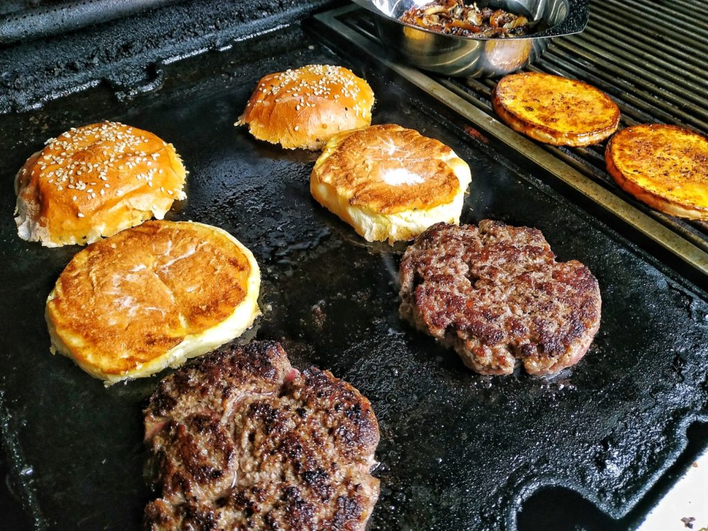 Bratwurst Brät Burger
