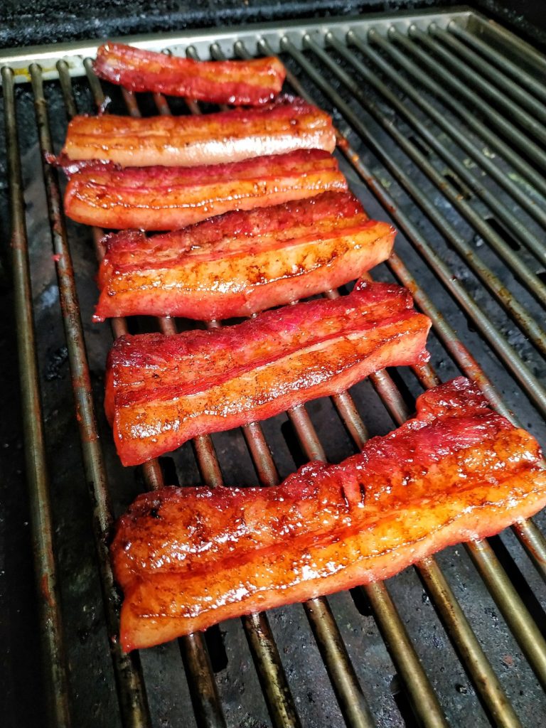 Thailändischer Roter Schweinebauch - Kao Moo Dang