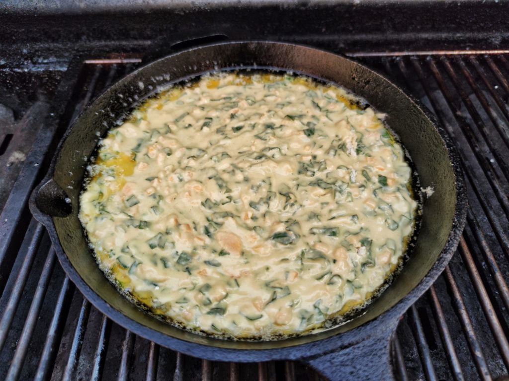 Maisbrot in der Gusseisen-Pfanne