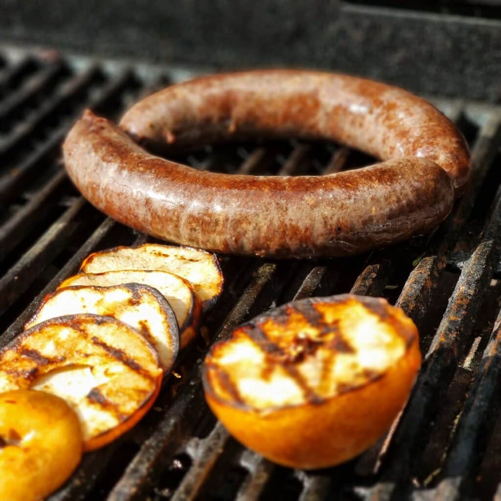 Graupenwurst, Nashi-Birne und Kimchi